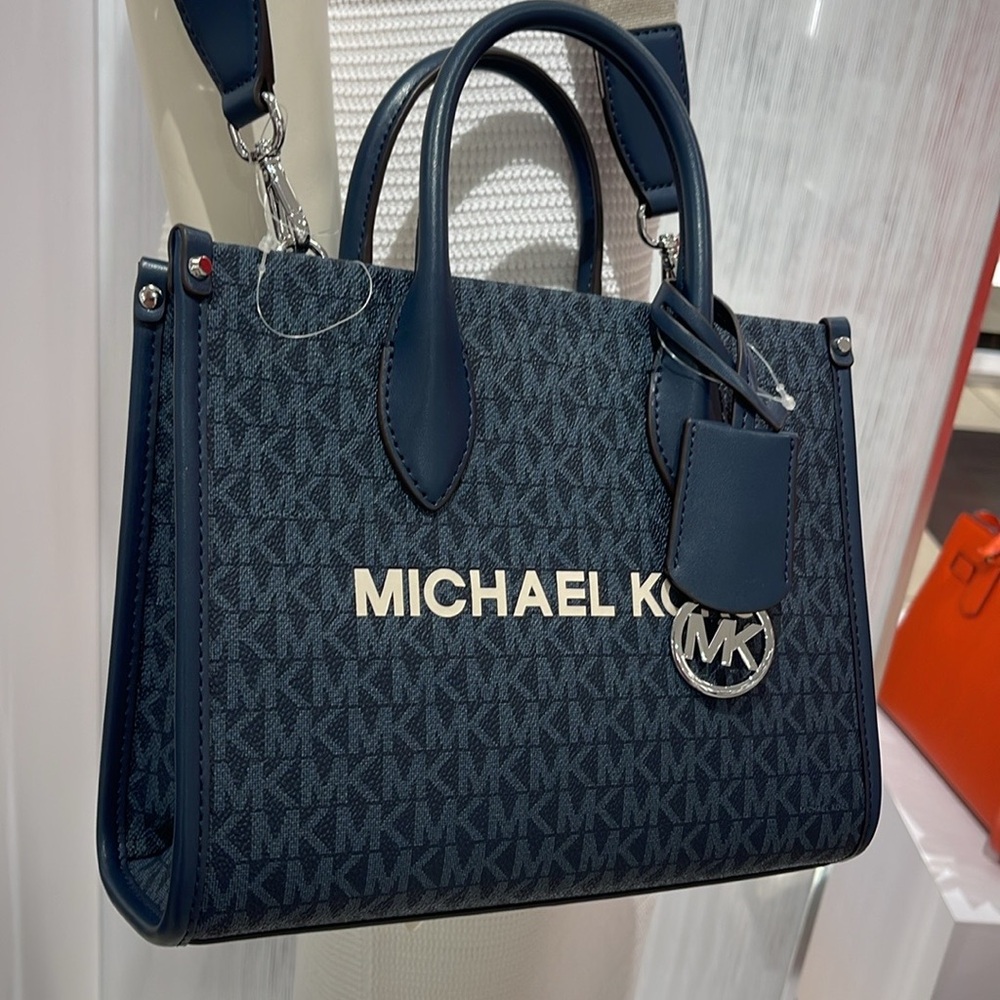 Michael Kors Mirella Small Signature Logo Crossbody Bag
Admiral 
NWT - Picture 8 of 16